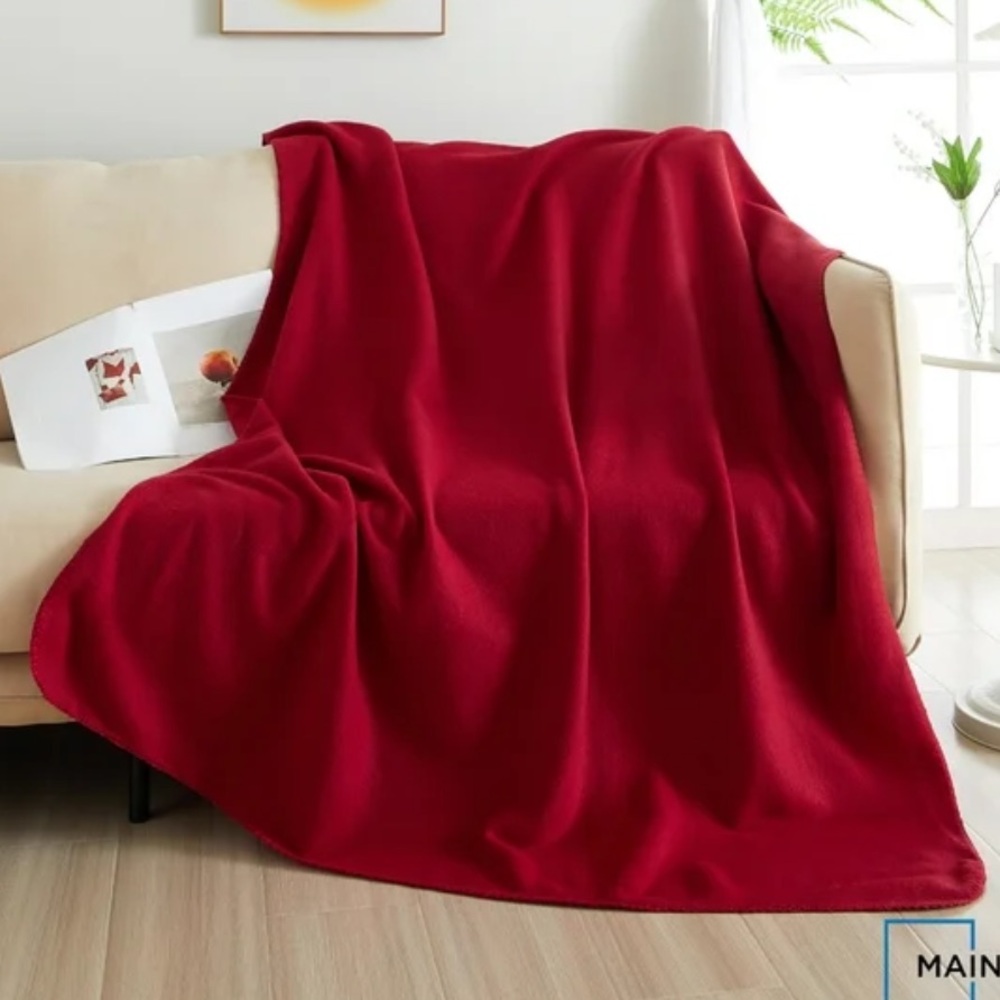 NWT Red Plush Throw Blanket